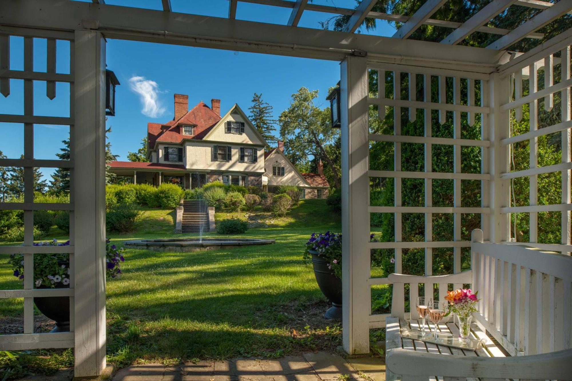 Idlwilde Inn Watkins Glen Eksteriør bilde